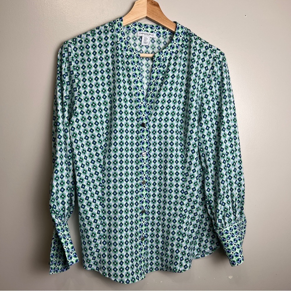 Carolina Belle Green and Navy Geometric Button-Up Blouse